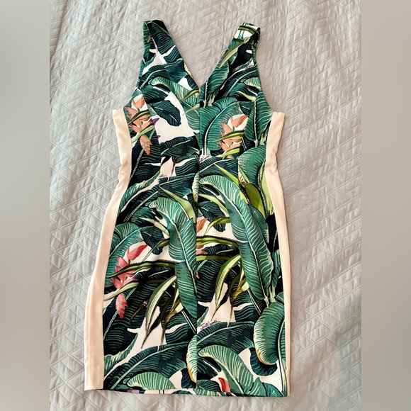 Just Cavalli Dress. Bought this in dubai mall. Worn only 2X. Great Condition. - Picture 6 of 7